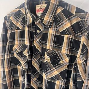 Vintage - Wrangler - Black and Tan Plaid Pearl Snap - Long Sleeve Size Men’s M